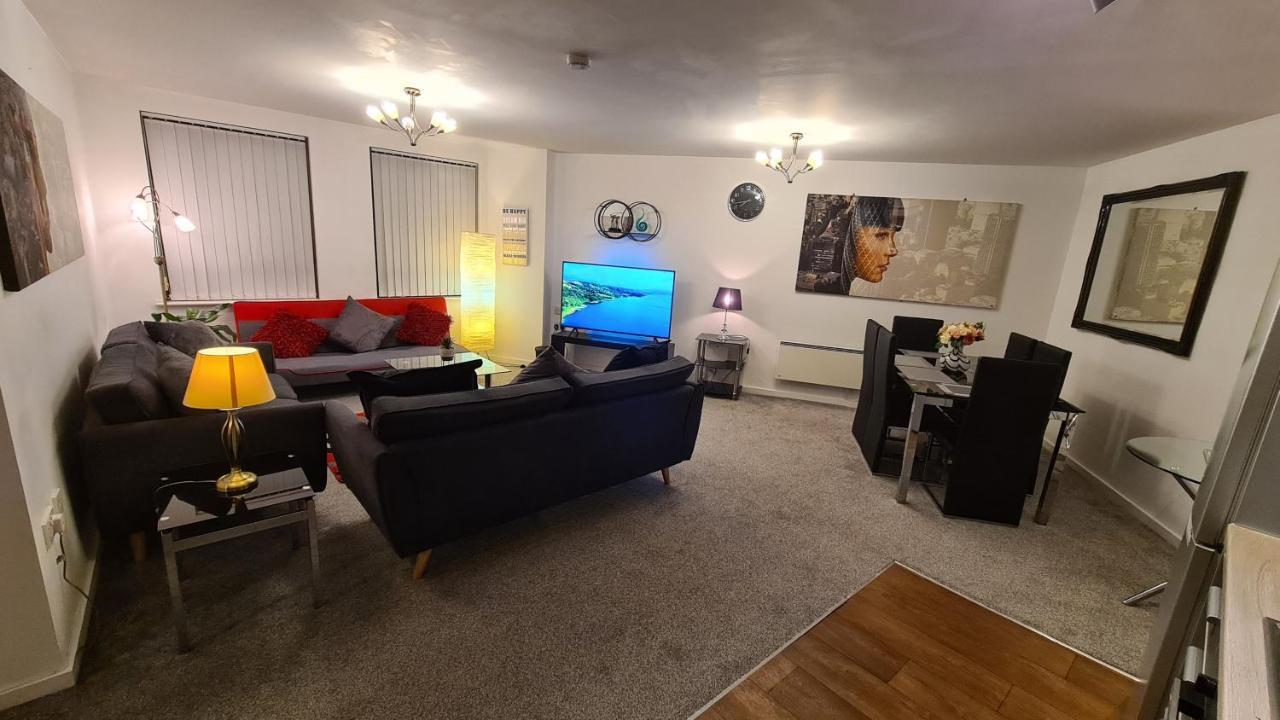 Luxury 2 Bed Apt With Free Wi-Fi & Parking Манчестер Екстер'єр фото