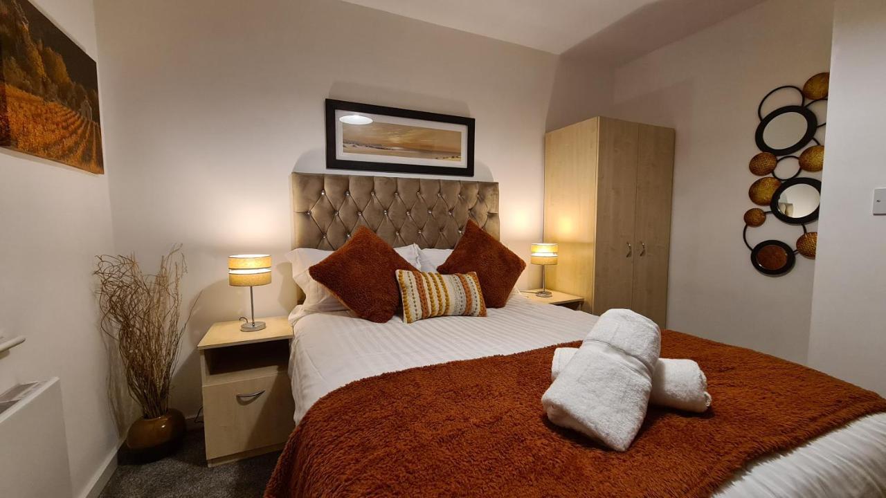 Luxury 2 Bed Apt With Free Wi-Fi & Parking Манчестер Екстер'єр фото